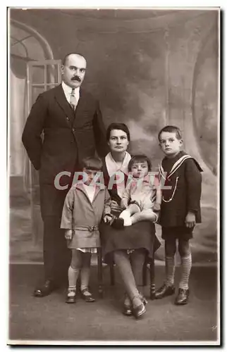 CARTE PHOTO Fantaisie - couple - proud family - Ansichtskarte AK