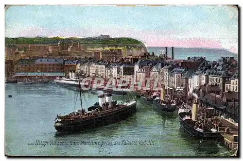 Cartes postales Dieppe Vue sur la gare maritime prise des falaises du Pollet