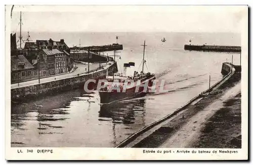 Cartes postales Dieppe Entree du port Arrivee du bateau de Newhaven