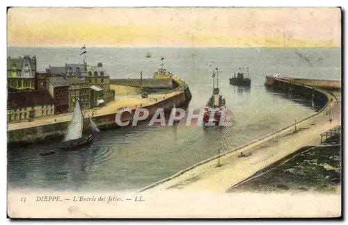 Dieppe - L&#39Entree des Jetees - Cartes postales