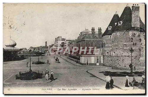 Dieppe - La Rue Aguanda - Cartes postales