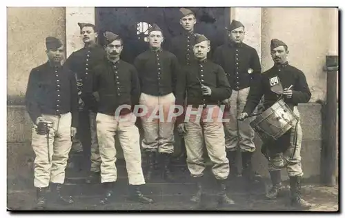 CARTE PHOTO Soldats au regiment