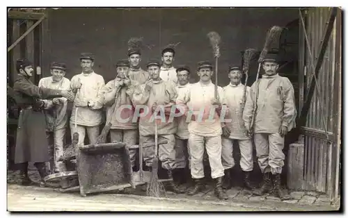 CARTE PHOTO Soldats au regiment