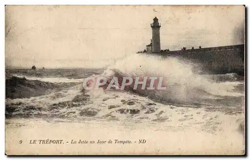 Treport it Thrown one day of storm Lighthouse Lighthouse - Cartes postales��