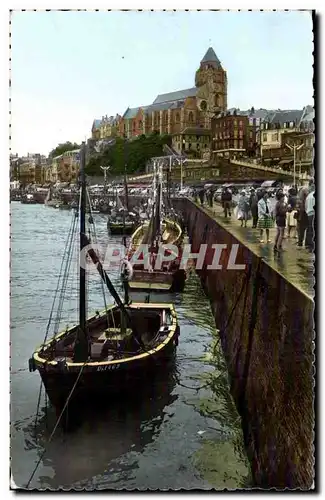 Le Treport - Le Port et L&#39Eglise - Cartes postales