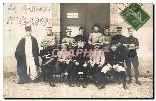 Ansichtskarte AK CARTE PHOTO Militaria Regiment la Valbonne 3eme groupe