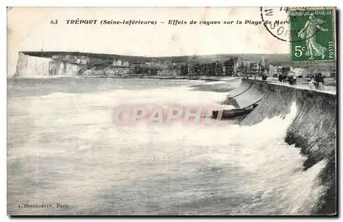 Ansichtskarte AK Le Treport Effets de vagues sur la plage de la mer