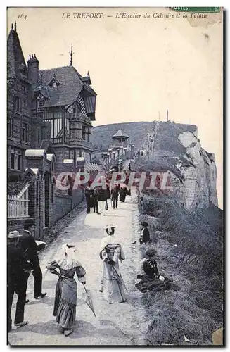 Cartes postales Le Treport L&#39escalier du calvaire et la falaise