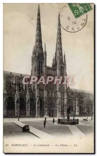 Ansichtskarte AK Bordeaux La cathedrale Les fleches