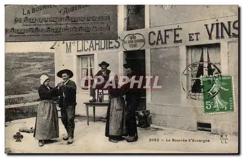 Cartes postales Folklore Costume La bouree d&#39Auvergne