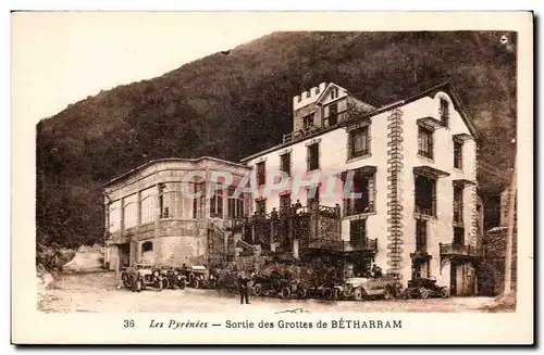 Cartes postales Sortie des grottes de Betharram