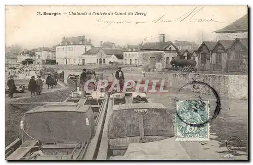 Cartes postales Bourges Chalands a l'entree du canal de Berry