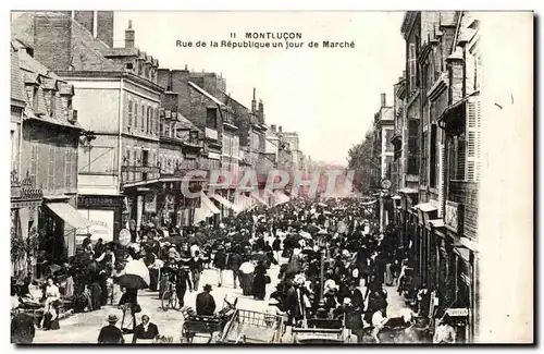 Montlucon - Rue de la Republique - Un Jour de Marche - Cartes postales