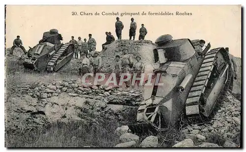 Cartes postales Militaria Tank Chars de combat grimpant de formidables rochers