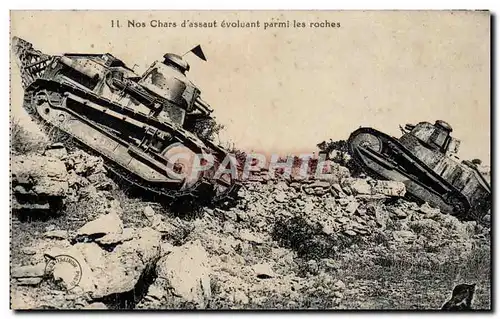 Ansichtskarte AK Militaria Tank Chars de combat Nos chars evoluant parmi les roches