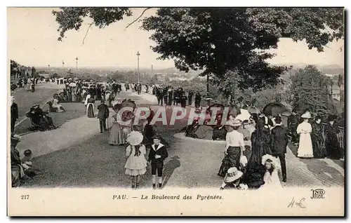 Cartes postales Pau Le boulevard des Pyrenees