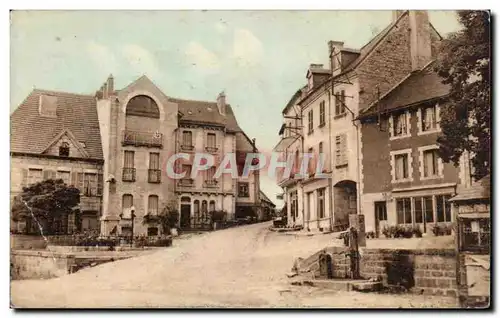 Ansichtskarte AK Creuse Crocq La place du monument aux morts