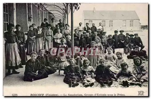 Cartes postales Roscoff Le sanatorium Groupe d&#39enfants sous le preau TOP Sante