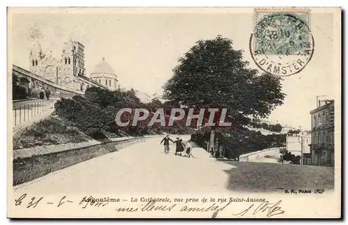 Cartes postales Angouleme La cathedrale vue prise de la rue Saint Antoine