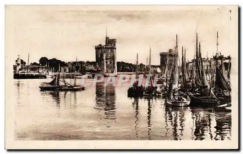 Cartes postales La Rochelle Barques de peche