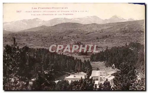 Ansichtskarte AK Font Romeu Pelerinage et station d&#39ete a 1765 m Vue sur l&#39ermitage et les Pyrenees