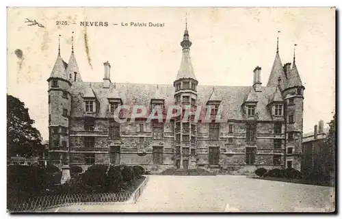 Cartes postales Nevers Le palais ducal