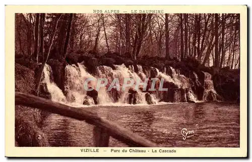 Ansichtskarte AK Vizille Parc du chateau La cascade