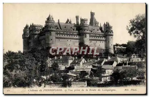 Ansichtskarte AK Chateau de Pierrefonds Vue prise de la route de Compiegne