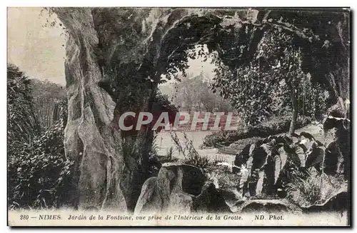 Ansichtskarte AK Nimes Jardin de la fontaine vue prise de l&#39interieur de la grotte