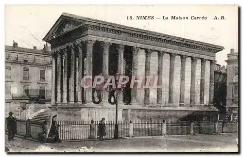 Cartes postales Nimes Maison carree