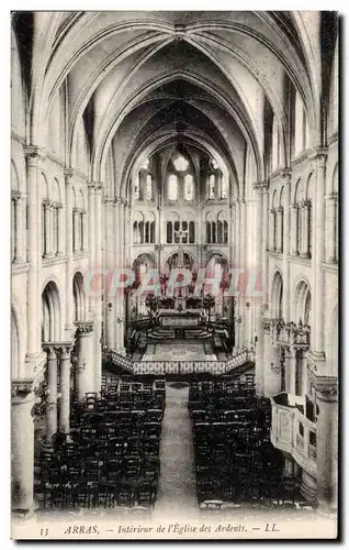 Ansichtskarte AK Arras Interieur de l&#39eglise des Ardents