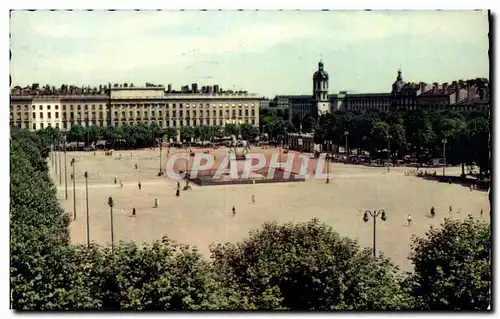 Cartes postales moderne Lyon Place Bellecour