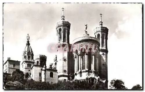 Cartes postales moderne Lyon Les tours de la basilique de Fourviere