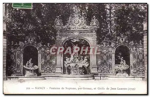 Cartes postales Nancy La fontaine de Neptune par Guibal et grille de Jean Lamour