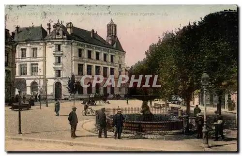 Cartes postales Angouleme Place du musee et l hotel des Postes