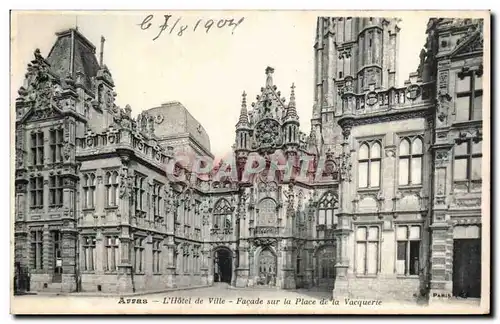 Ansichtskarte AK Arras Hotel de ville Facade sur la place de la VAcquerie