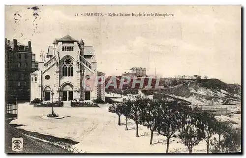 Cartes postales Biarritz Eglise Sainte Eugenie et le semaphore