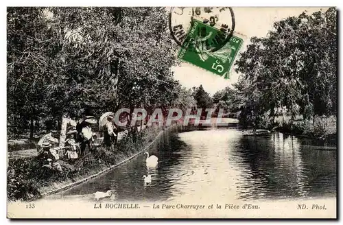 Cartes postales La Rochelle Le parc Charruyer et la piece d eau