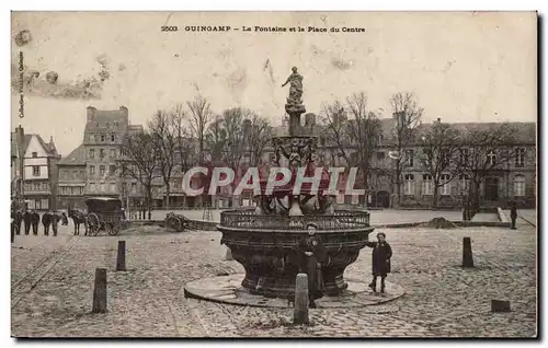 Cartes postales Guingamp La fontaine et la place du centre