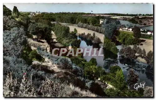 Ansichtskarte AK Poitiers Le Clain et les rochers du Porteau