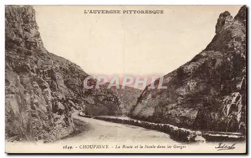 Cartes postales Chouvigny La route et la Sioule dans les gorges