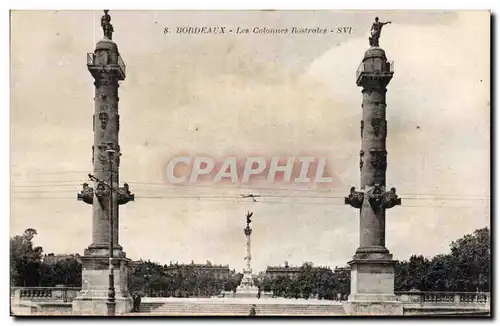 Cartes postales Bordeaux Les colonnes rostrales