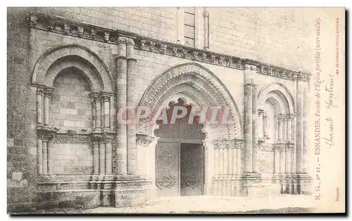 Ansichtskarte AK Esnandes Facade de l eglise fortifiee