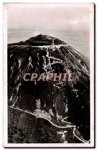 Cartes postales L autoroute a gauche et la voie romaine du Puy de Dome partant du col du Ceyssat