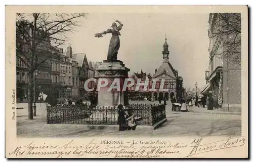 Cartes postales Peronne Grande place