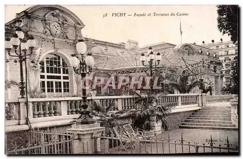 Cartes postales Vichy Facade et terrasses du casino