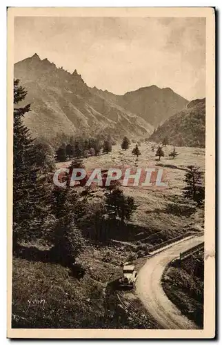 Ansichtskarte AK Environs du Mont Dore La vallee d enfer et les aiguilles du diable