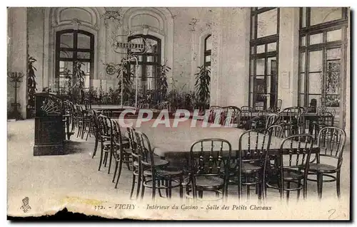 Cartes postales Vichy Interieur du casino Salle des petits chevaux