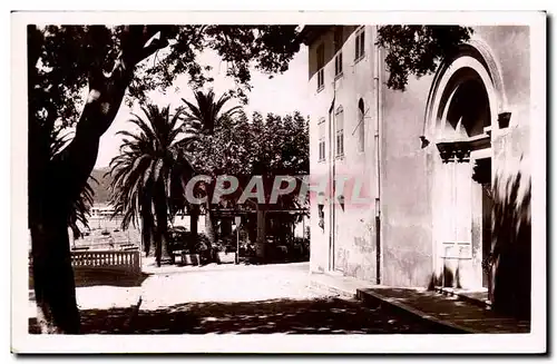 Cartes postales Sainte Maxime sur mer La place de l eglise