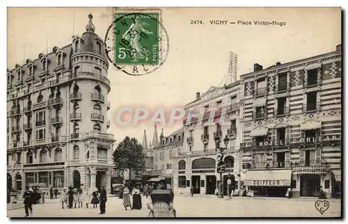 Cartes postales Vichy Place Victor Higo